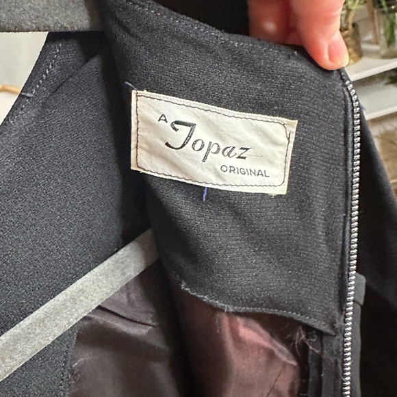 Vintage 1950’s Black Slim Fit Belted Topaz Original Designer Cocktail Dress - Picture 7 of 10